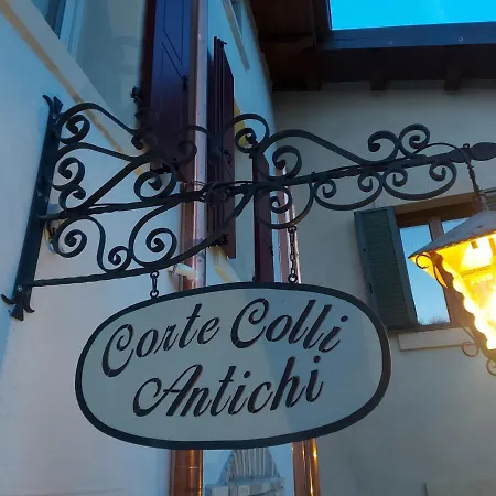 Bed & Breakfast Corte Colli Antichi *