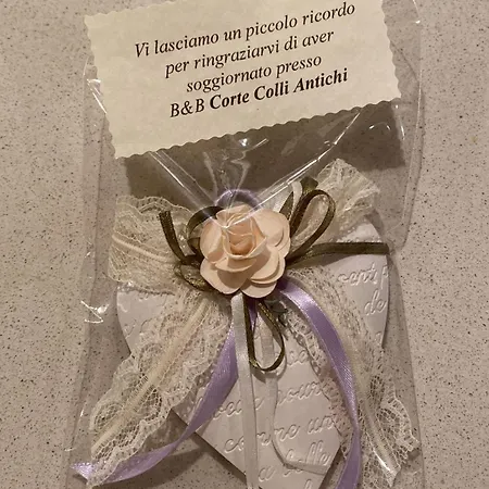 Corte Colli Antichi Bed & Breakfast *