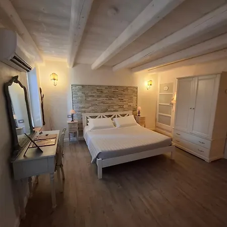 Corte Colli Antichi Bed & Breakfast