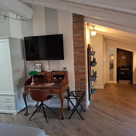 Bed & Breakfast Corte Colli Antichi *