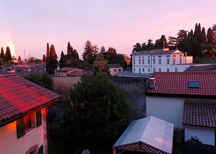 Corte Colli Antichi Bed & Breakfast 4*