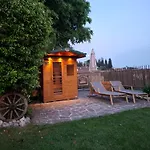 Bed & Breakfast Corte Colli Antichi 3*
