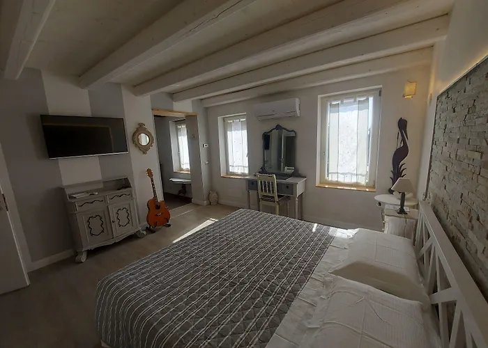 Bed & Breakfast Corte Colli Antichi 4*